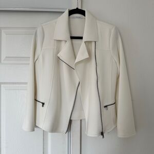 White Tahari scuba zip jacket